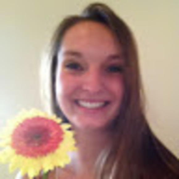 Meet your Posher, Rachel - Picture 1 of 1